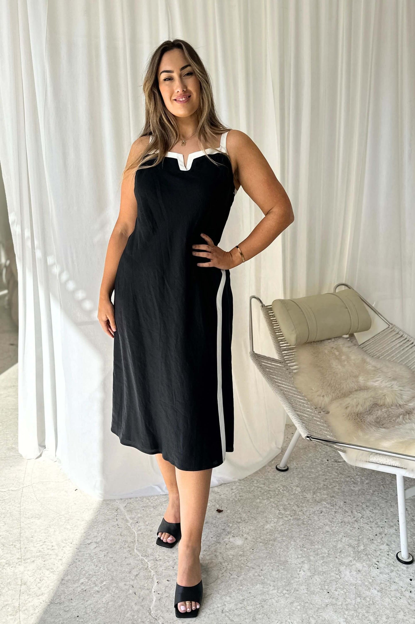 Marlee Everyday Linen Dress in Black