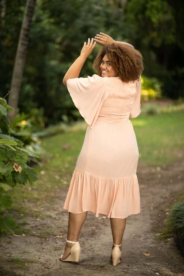 Cleo Short Sleeve Midi Dress In Blush Dani Marie AU